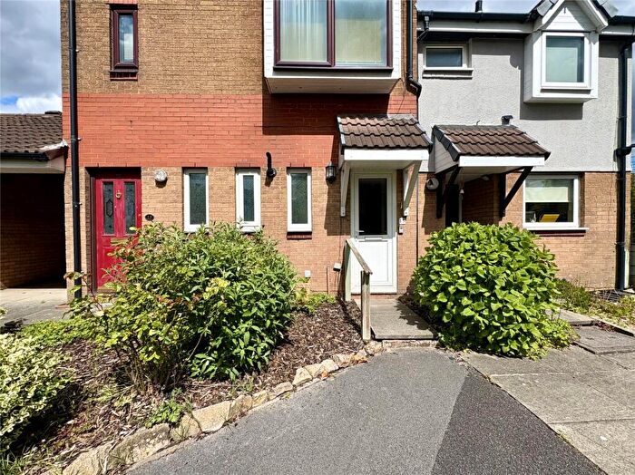 1 Bedroom Maisonette To Rent In Tinningham Close, Manchester, Greater Manchester, M11