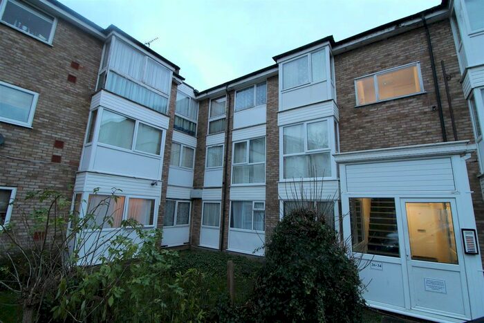 2 Bedroom Flat To Rent In Vincent Road, Luton LU4