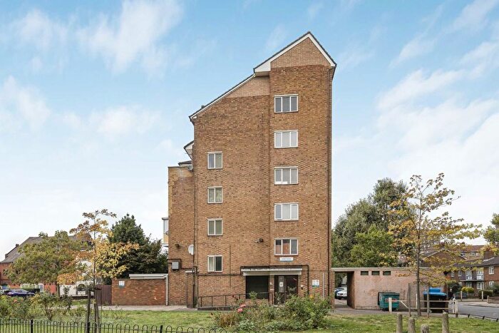 4 Bedroom Flat To Rent In Beckway Street, London, SE17