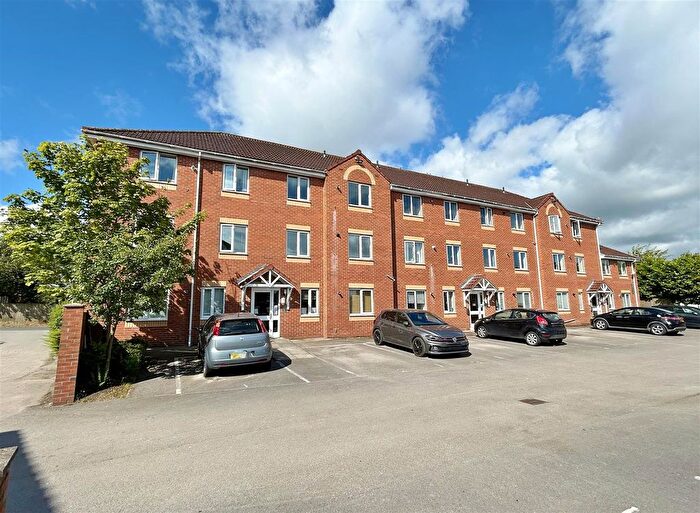 2 Bedroom Flat For Sale In Harlequin Heights, Selby, YO8
