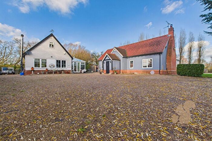 5 Bedroom Detached House For Sale In The Strood, Peldon, Colchester, CO5