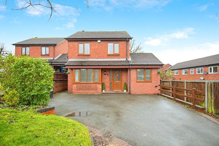 3 Bedroom Detached House For Sale In Mossdale, Wilnecote, B77