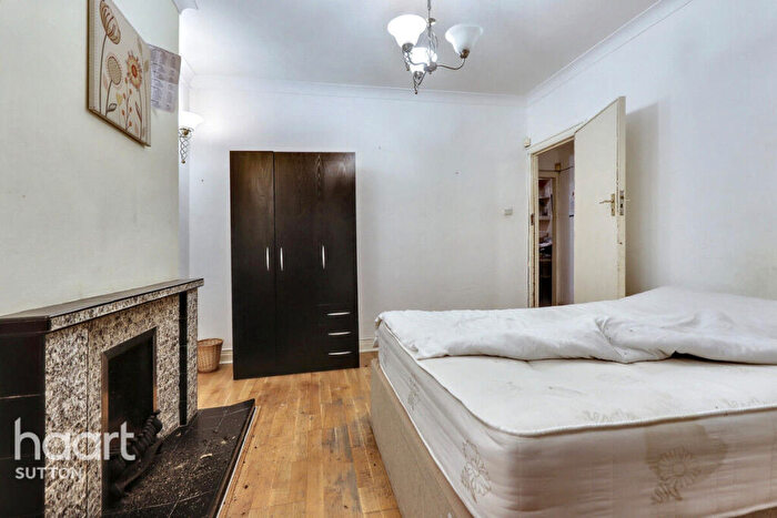 3 Bedroom Terraced House For Sale In Rosehill Avenue, Sutton, SM1