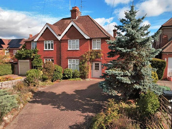 3 Bedroom Semi-Detached House For Sale In Pyle Hill, Newbury, RG14