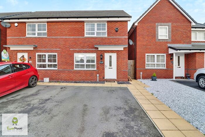 2 Bedroom Semi-Detached House For Sale In Dawes Way, Hednesford, Cannock, WS12