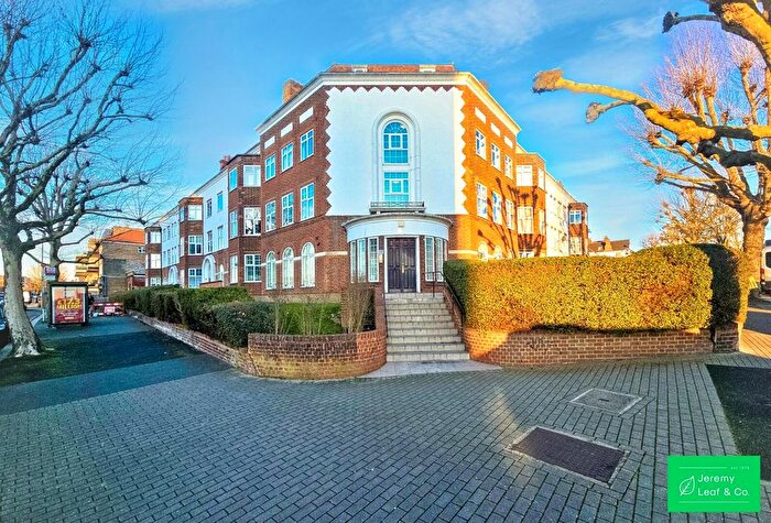 1 Bedroom Flat For Sale In Regents Park Road, London, N3