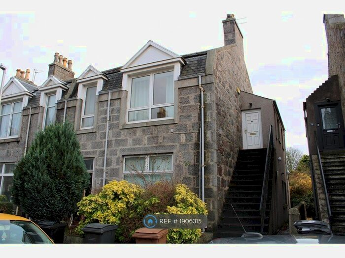 3 Bedroom Flat To Rent In Elmfield Avenue, Aberdeen, AB24