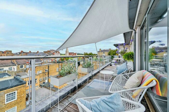 2 Bedroom Flat To Rent In Wemyss Road, Blackheath, London, SE3