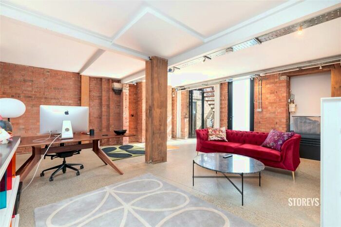 1 Bedroom Apartment To Rent In Andrews Road, Broadway Market, Hackney, London, E8