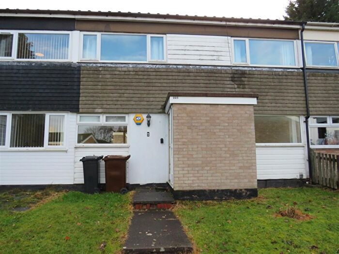 3 Bedroom Terraced House To Rent In Piccadilly Close, Chelmsley Wood, Birmingham, B37