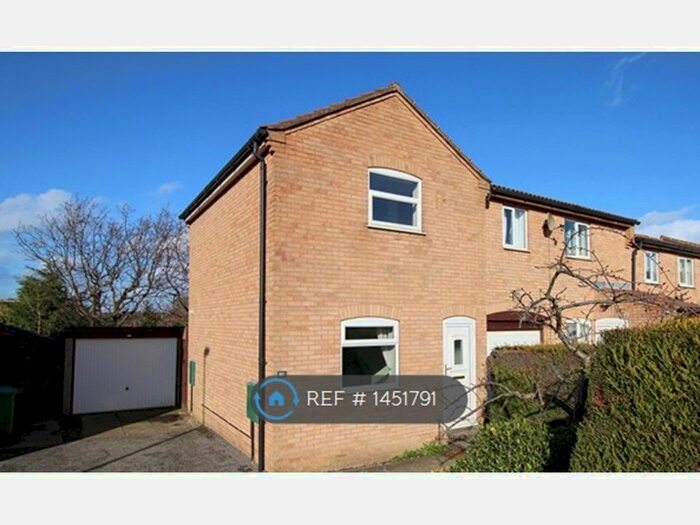 2 Bedroom End Of Terrace House To Rent In Somersby Avenue, Walton, Chesterfield, S42