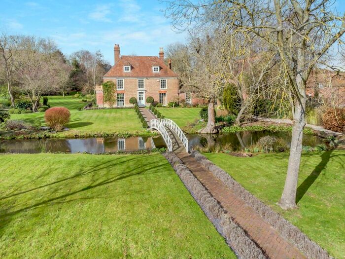 6 Bedroom Detached House For Sale In Elmstone, Nr Wingham, Canterbury, Kent, CT3