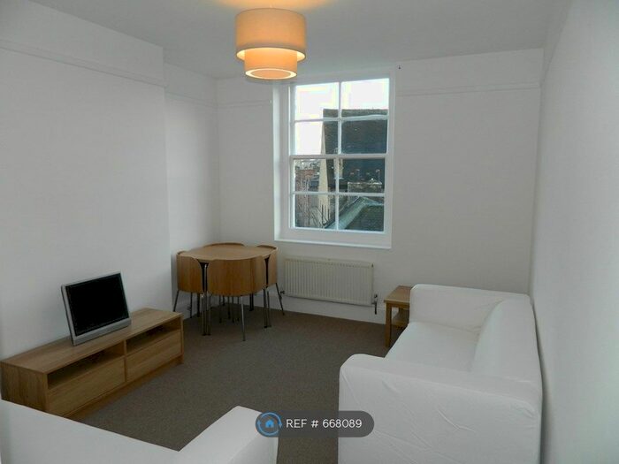4 Bedroom Flat To Rent In Pocock Street, London, SE1