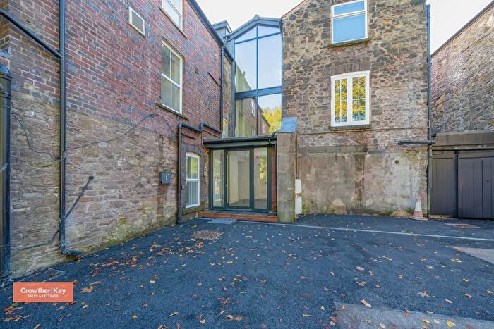 2 Bedroom Flat To Rent In Quadrant House, Quadrant Mews, Buxton, SK17