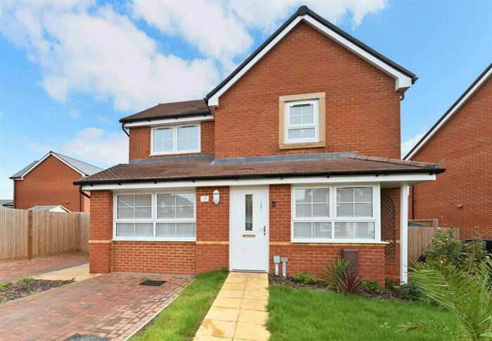 3 Bedroom House To Rent In Clarke Drive, Westhampnett, PO18