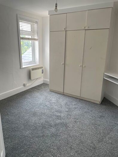 3 Bedroom Flat To Rent In High Street, Walton On Thames, KT12