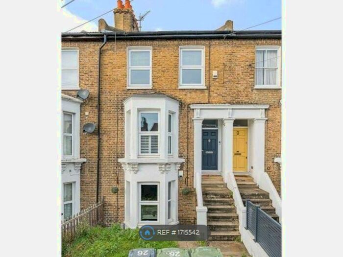 1 Bedroom Flat To Rent In Colmer Road, London, SW16