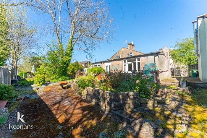 3 Bedroom Detached House For Sale In Browsholme Avenue, Burnley, BB10