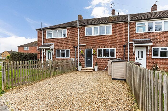 4 Bedroom Terraced House For Sale In Appleford Drive, Abingdon, OX14