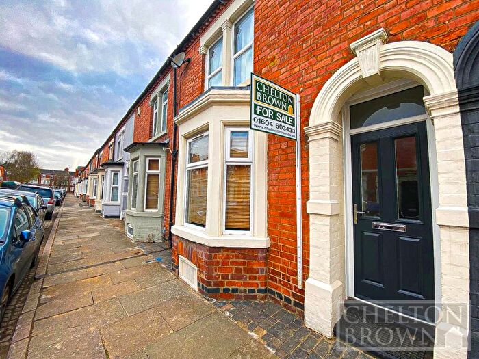 3 Bedroom Terraced House For Sale In Ashburnham Road, Abington, Northampton, NN1