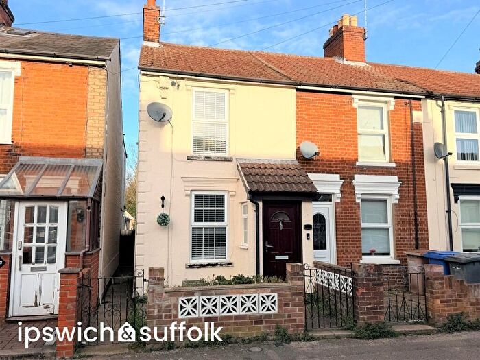 2 Bedroom End Of Terrace House For Sale In Parade Road, Ipswich, IP4