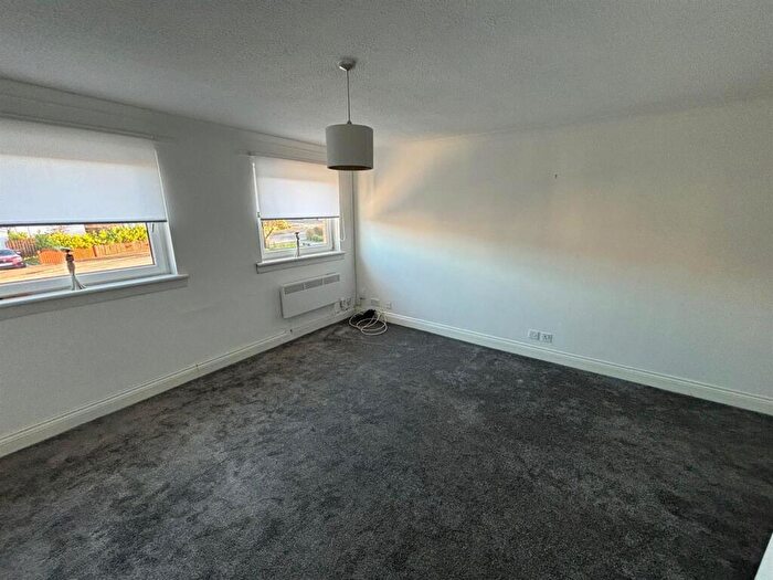 1 Bedroom Flat To Rent In Barclay Road, Motherwell, ML1