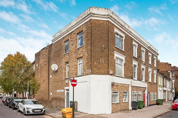 2 Bedroom Flat To Rent In Dorset Road, South Lambeth, SW8