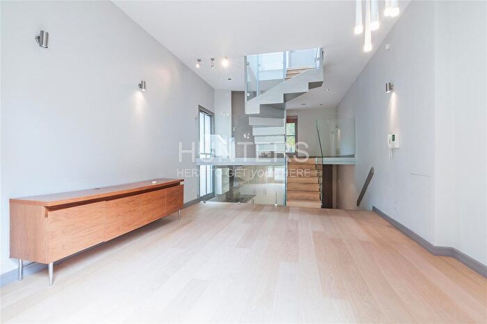 2 Bedroom Detached House To Rent In Parkhill Road, Belsize Park, NW3