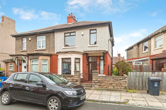 3 Bedroom Semi Detached House For Sale In Coleridge Avenue, Hartlepool, TS25