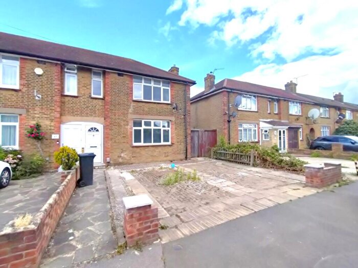 3 Bedroom Terraced House To Rent In Montagu Gardens, Edmonton, N18