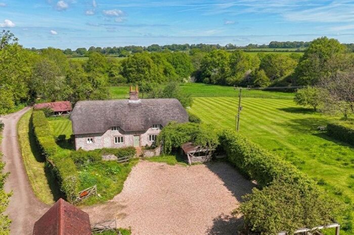 4 Bedroom Cottage For Sale In Froxfield, Petersfield, GU32
