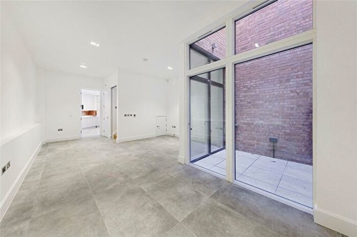 3 Bedroom Property To Rent In Penrose Mews, Lillie Road, SW6