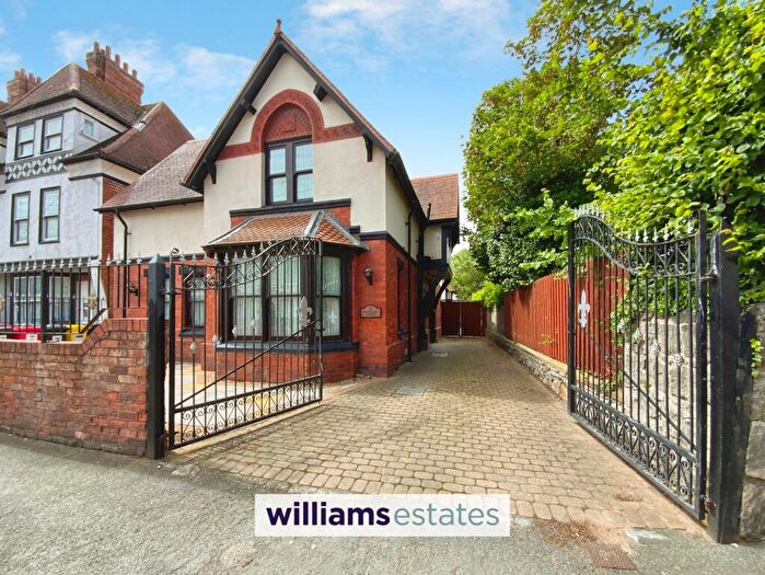 4 Bedroom Detached House For Sale In Bath Street, Rhyl, LL18