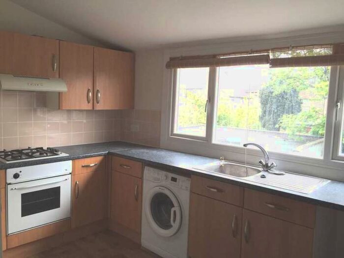 1 Bedroom Flat To Rent In Stopford Road, Plaistow, E13