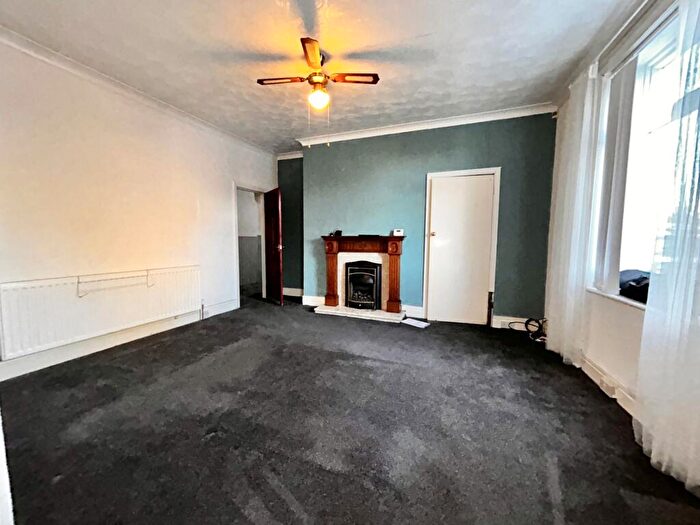 2 Bedroom Flat For Sale In Portland Street, Pelaw, Gateshead, Tyne And Wear, NE10