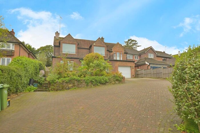 3 Bedroom Detached House For Sale In London Road, Hythe, CT21