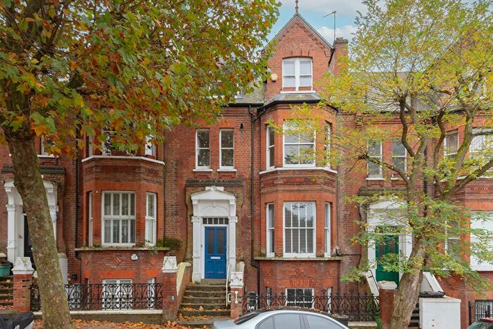 1 Bedroom Flat To Rent In Hemstal Road, West Hampstead, NW6