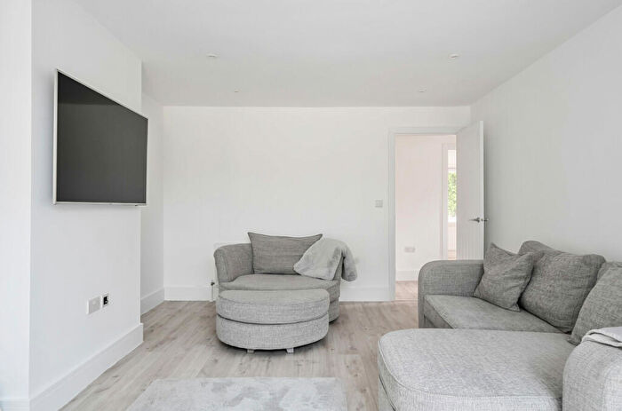 3 Bedroom Bungalow For Sale In Hursley Road, Chandler's Ford, Eastleigh, Hampshire, SO53