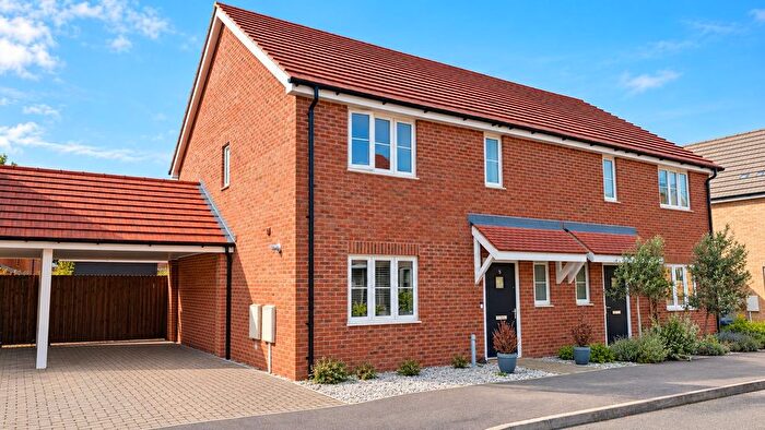 3 Bedroom Semi Detached House For Sale In Beech Close, Fordham, Ely, CB7