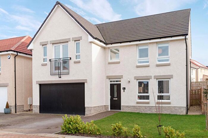 4 Bedroom Detached House For Sale In Allerdice Road, East Calder, EH53