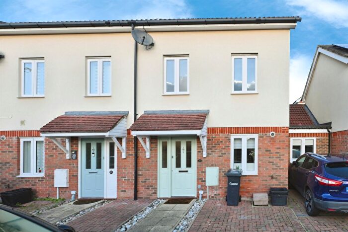 4 Bedroom End Terrace House For Sale In Robinia Road, Broxbourne, EN10
