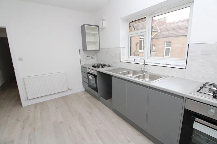 6 Bedroom Maisonette To Rent In Pembroke Road, Erith, DA8