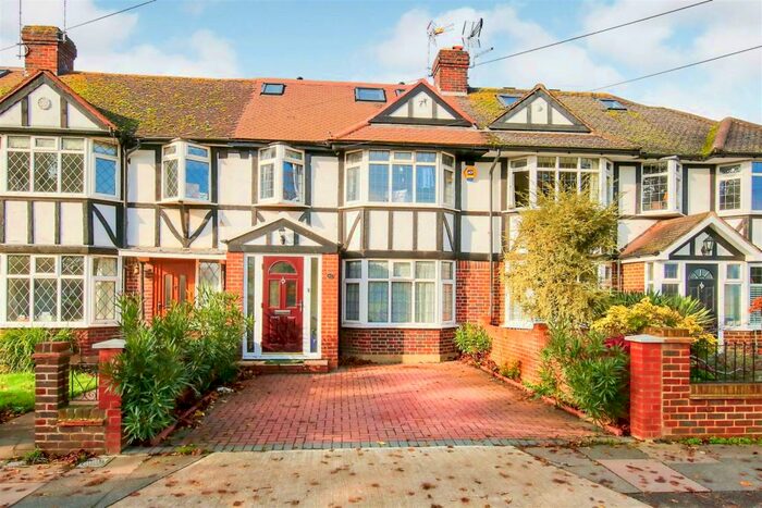 4 Bedroom Terraced House To Rent In Latchmere Lane, Kingston Upon Thames, KT2