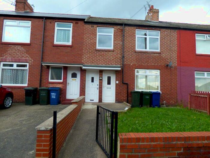 2 Bedroom Flat To Rent In Irthing Avenue, Walker, Newcastle Upon Tyne, NE6