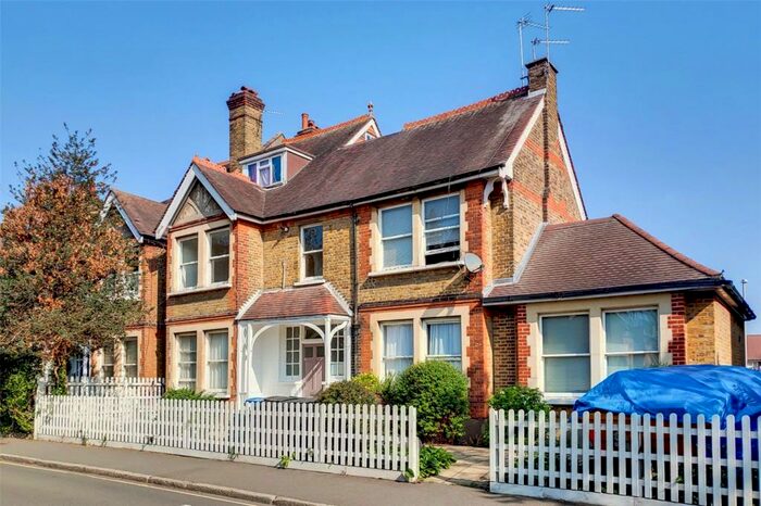 Studio To Rent In Grove Crescent, Kingston Upon Thames, KT1