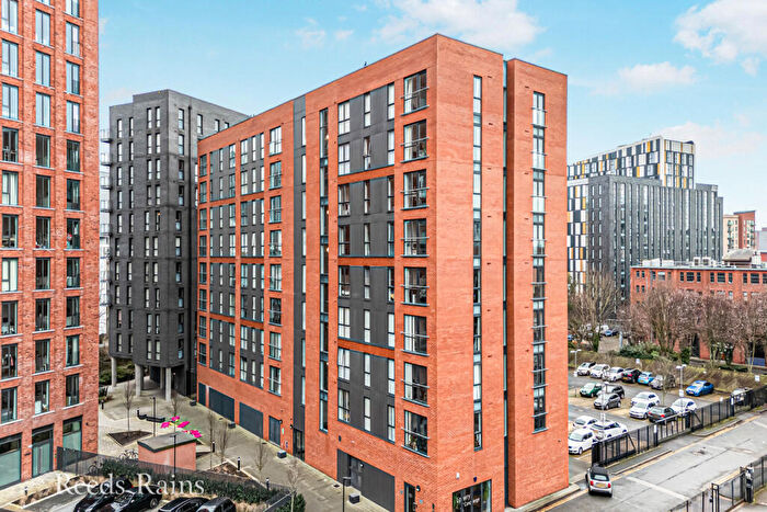 3 Bedroom Apartment For Sale In Derwent Street, Salford, M5