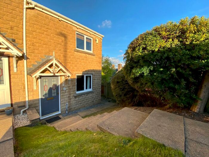 2 Bedroom House To Rent In New Street, Golcar, Huddersfield, HD7