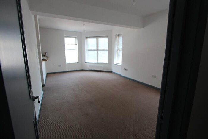 1 Bedroom Flat To Rent In Station Parade, Eastbourne, East Sussex, BN21