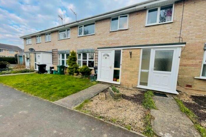 2 Bedroom Property To Rent In Freshmoor, Clevedon, BS21