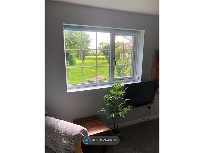 2 Bedroom Bungalow To Rent In Chenies Cottage, Newquay, TR8